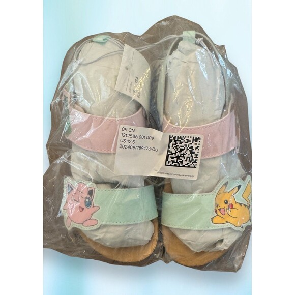 H&M Pokemon Big Kids Ankle Strap Sandals - Multiple Sizes - Picture 4 of 6